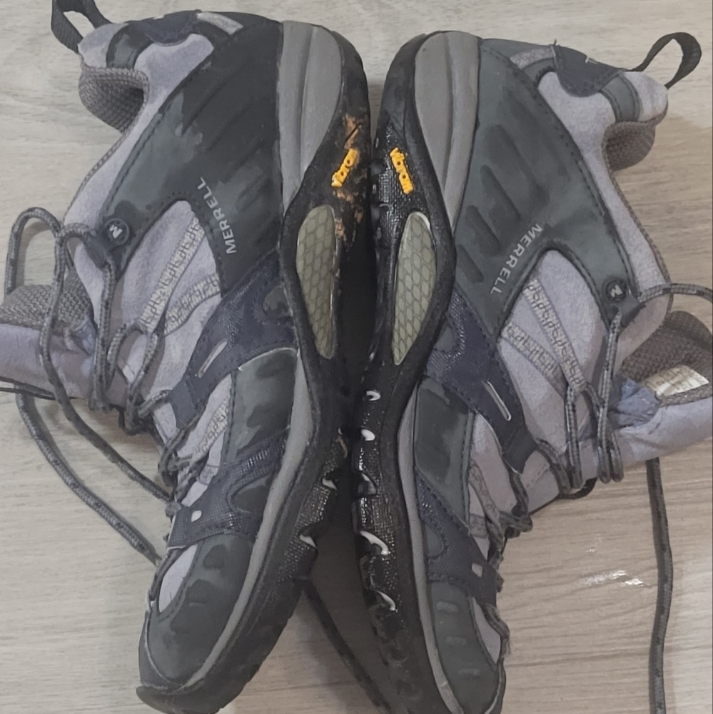 Merrell - Picture 3 of 7